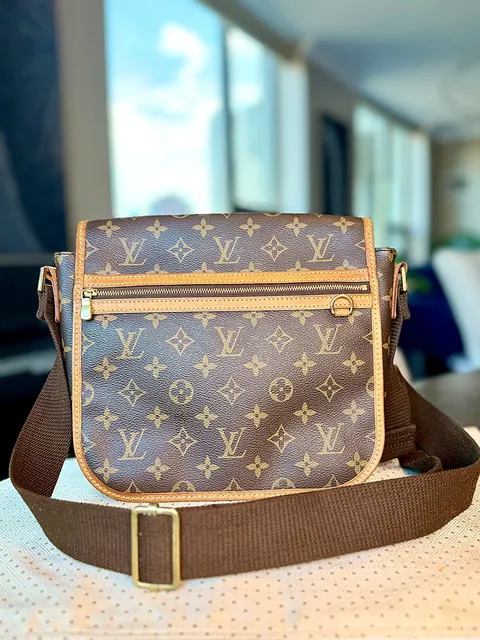 Louis Vuitton Unisex Louis Vuitton LV Bosphore Monogram Crossbody Messenger Bag