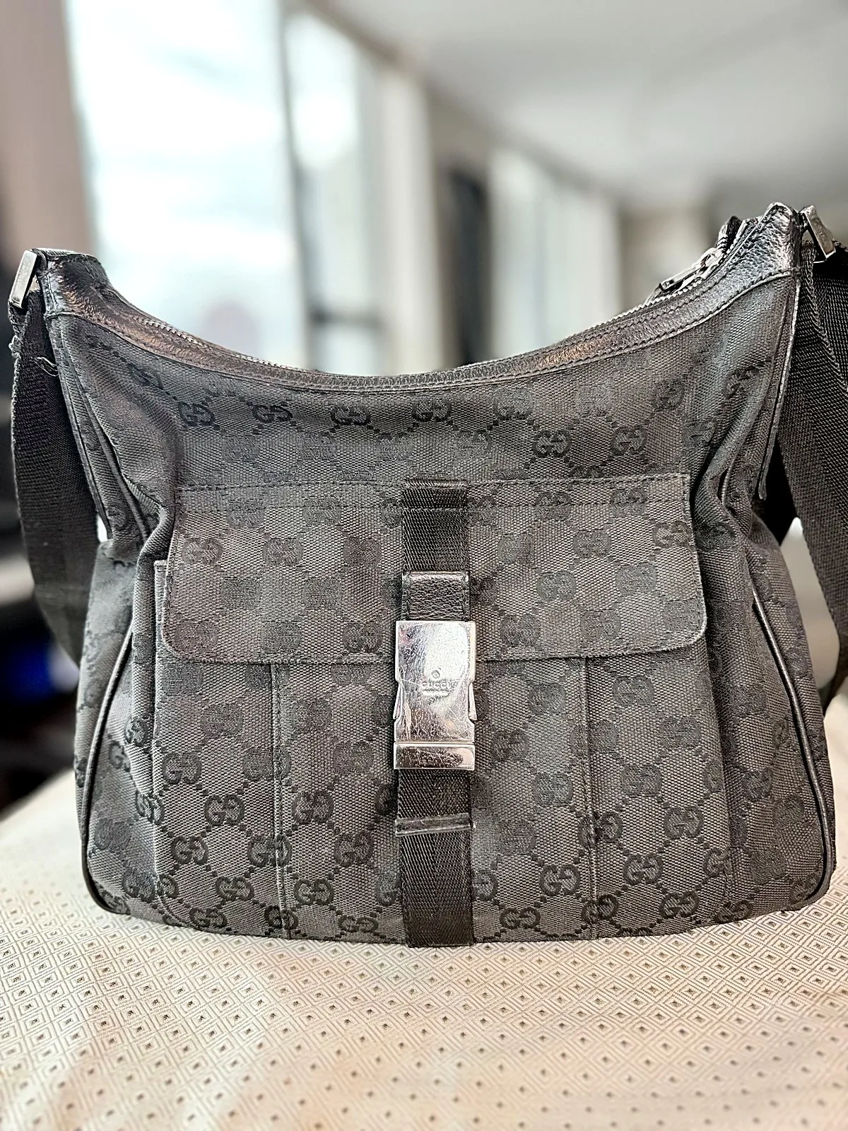 Gucci Black GG Canvas Shoulder Bag Silver Hardware Zip Closure