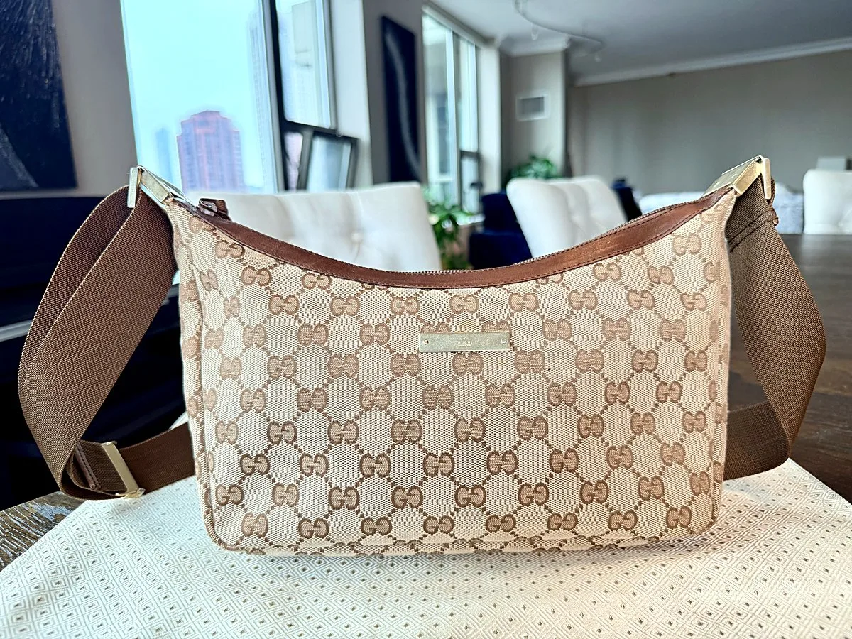 Gucci GG Canvas Beige Shoulder Bag Gold Hardware Zip Top Medium