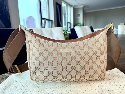 Gucci GG Canvas Beige Shoulder Bag Gold Hardware Zip Top Medium